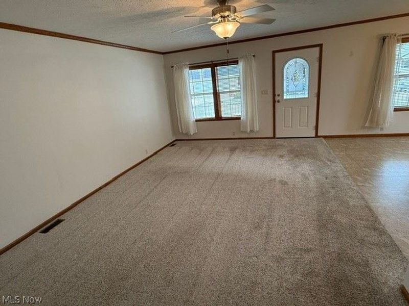 324 Gemini Drive, Dover, OH 44622 Photo 4