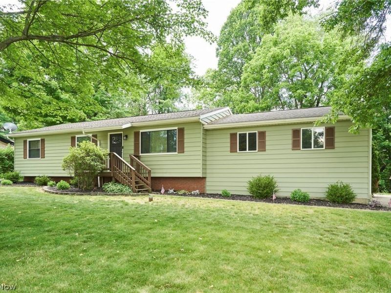 2808 Lynne Road, Akron, OH 44312 Photo 2