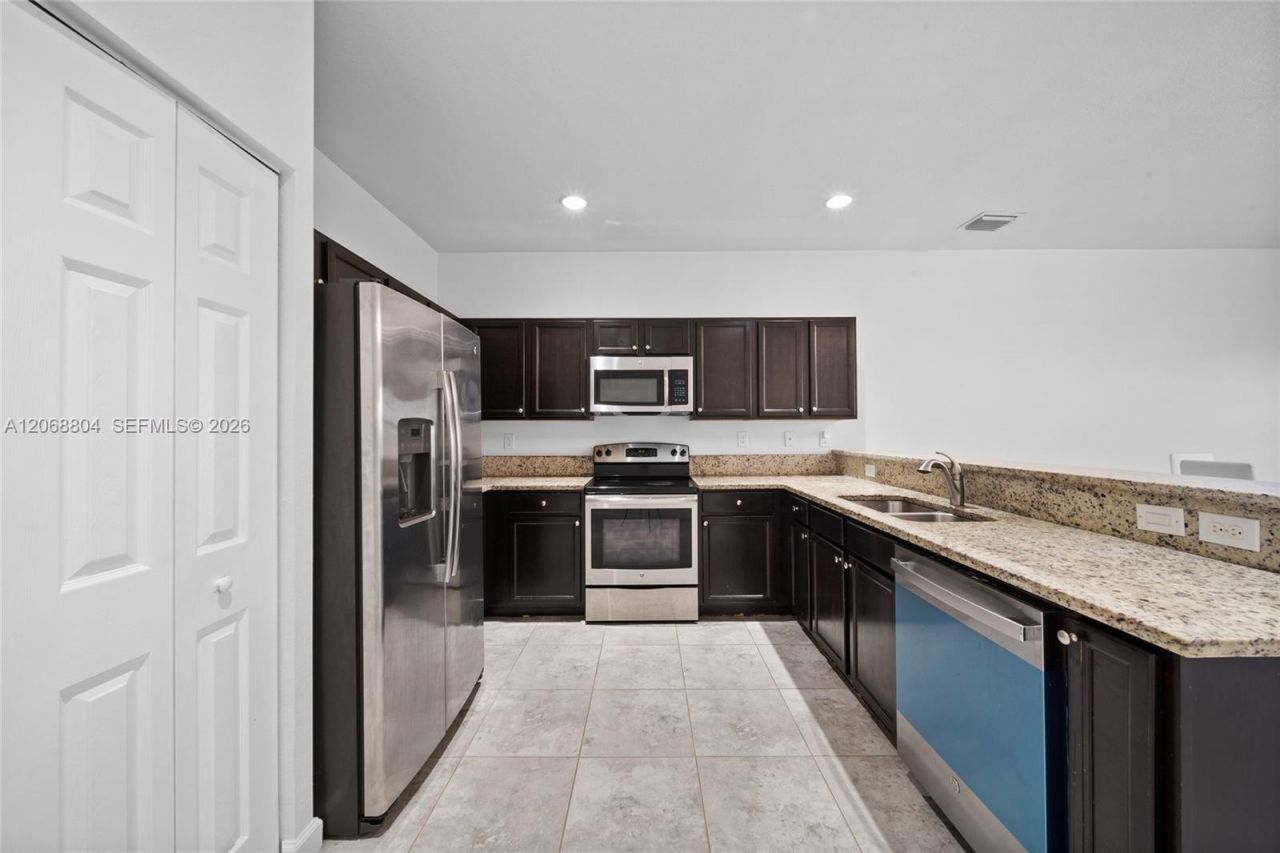 15053 SW 115th Ter , Unit ., Miami, FL 33196 Photo
