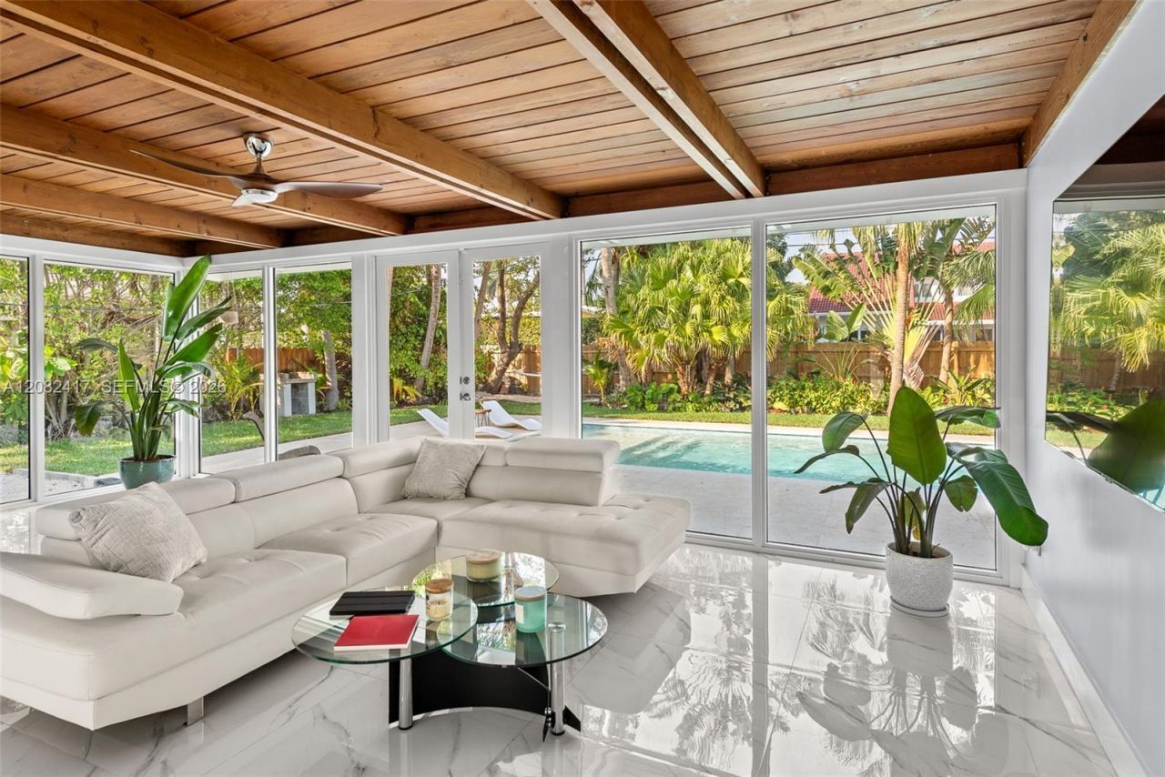 1025 Washington St, Hollywood, FL 33019 Photo