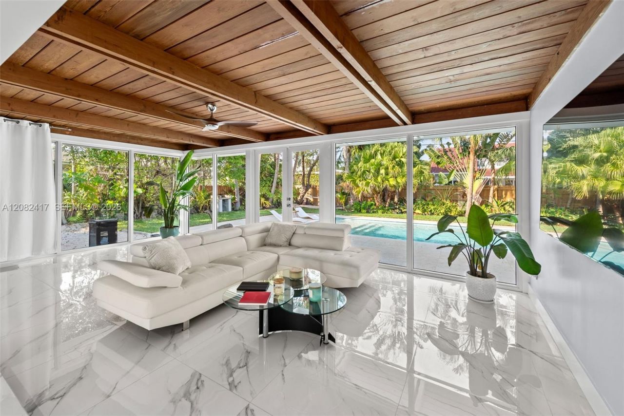 1025 Washington St, Hollywood, FL 33019 Photo