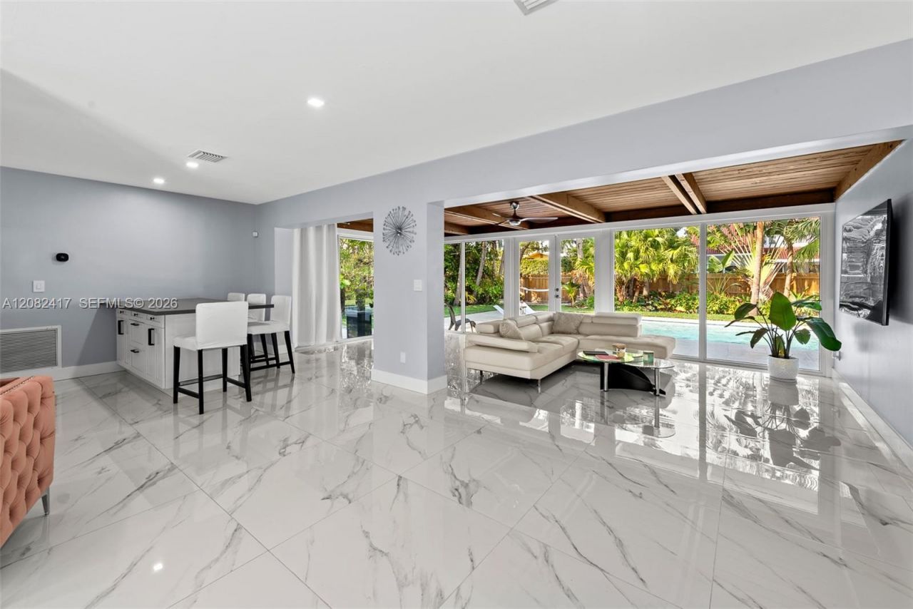 1025 Washington St, Hollywood, FL 33019 Photo