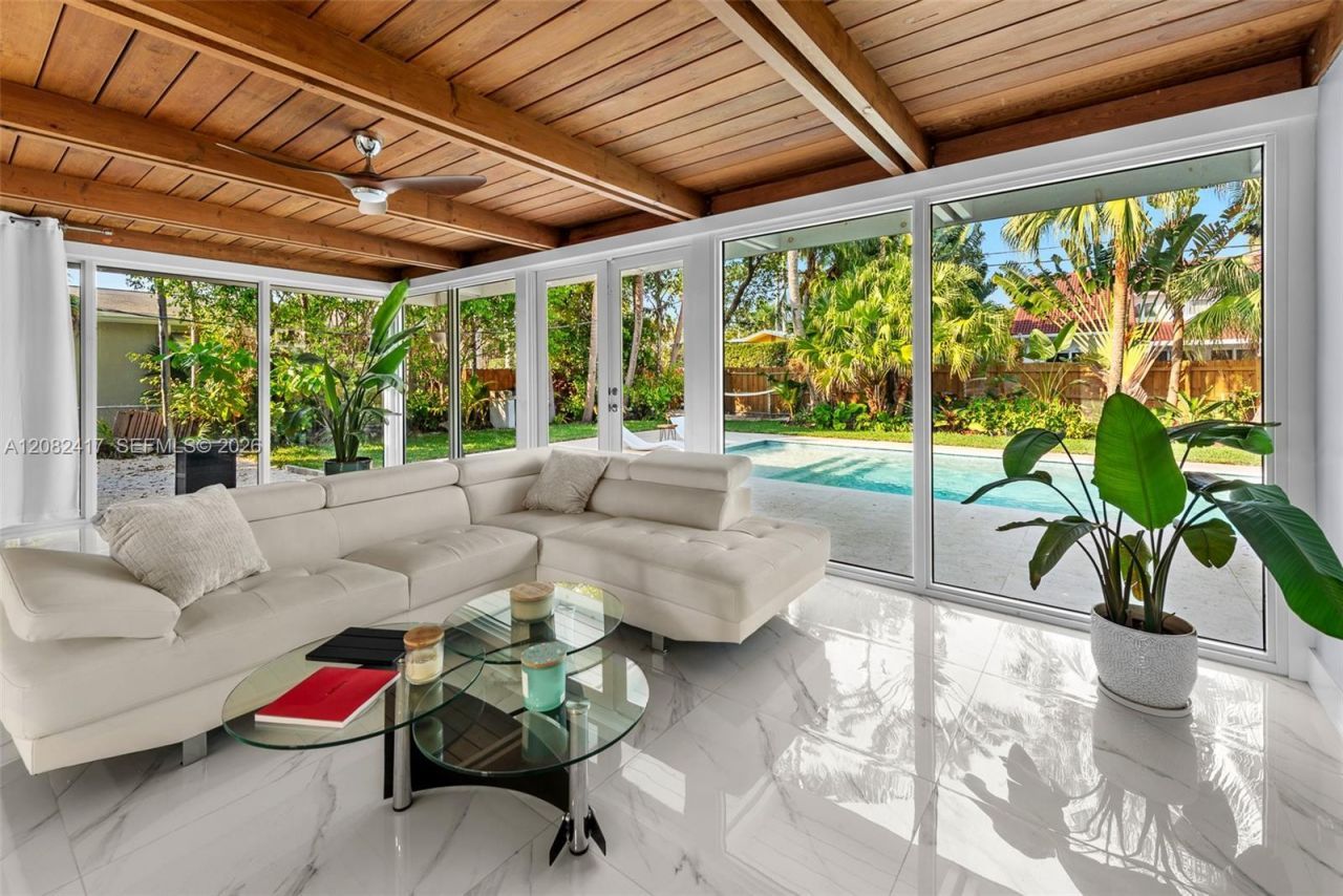 1025 Washington St, Hollywood, FL 33019 Photo