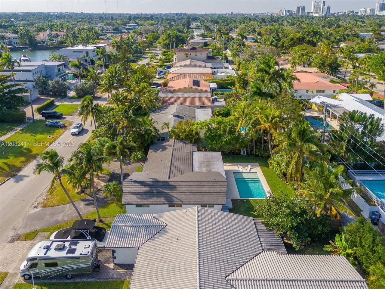 1025 Washington St, Hollywood, FL 33019 Photo