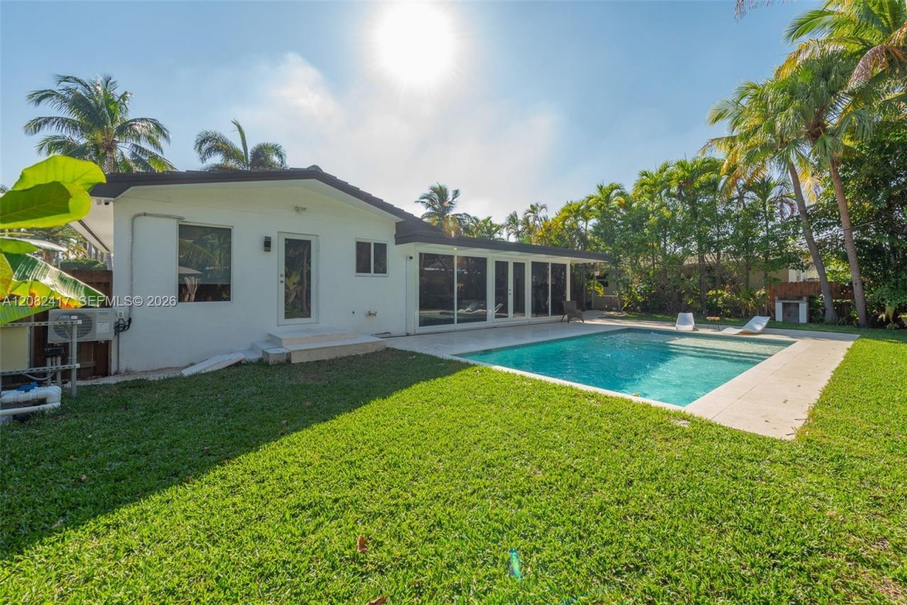 1025 Washington St, Hollywood, FL 33019 Photo