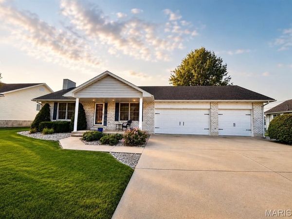 22 Hibiscus Lane , Hannibal, MO 63401