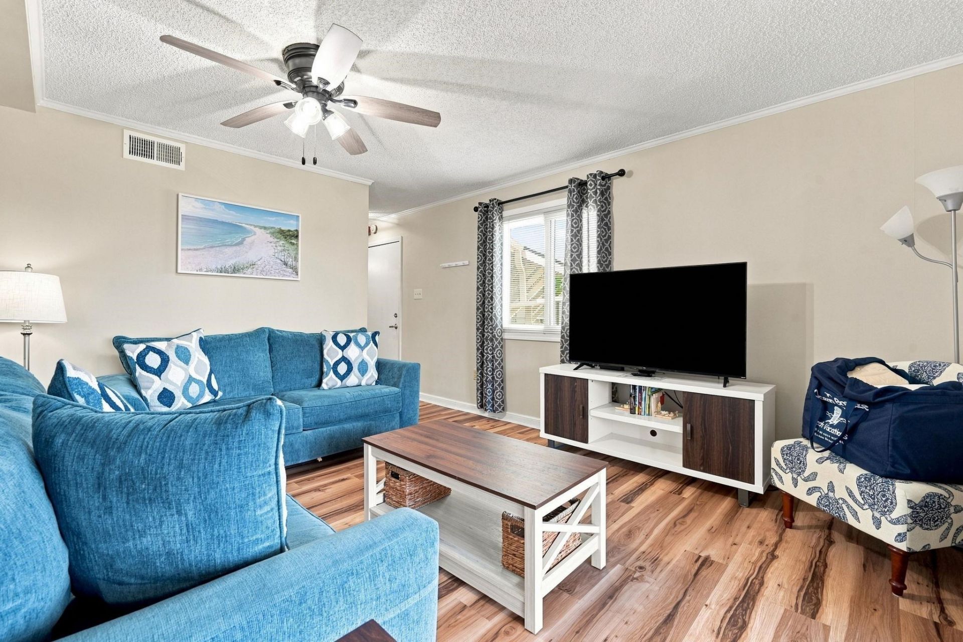 609 Hillside Dr. Photo 8