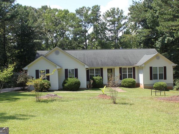 367 Pine Knoll Dr, Warm Springs, GA 31830