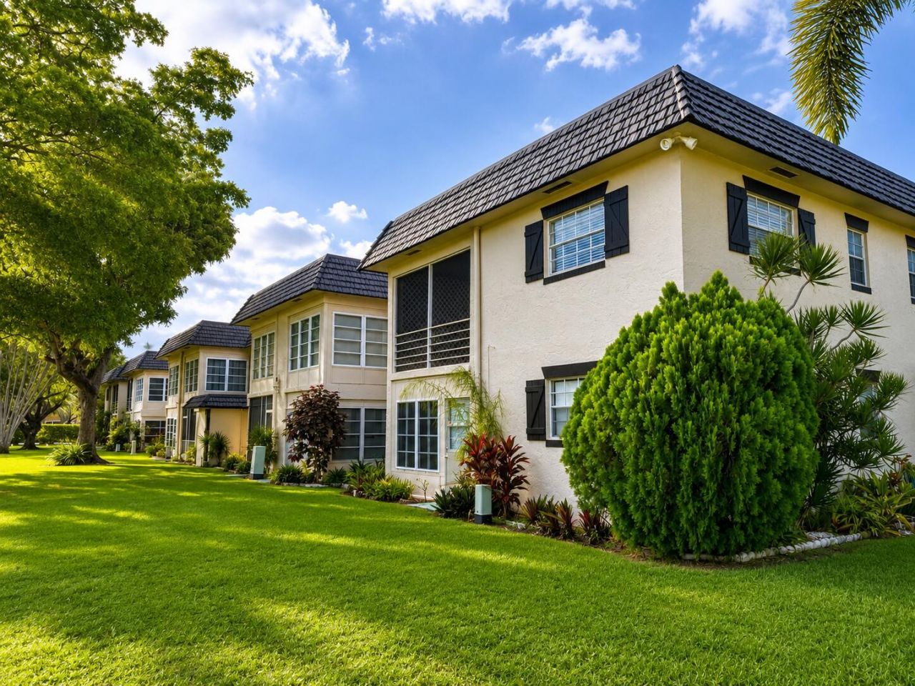 5680 SW 3rd Place, Unit 106, Margate, FL 33068 Photo
