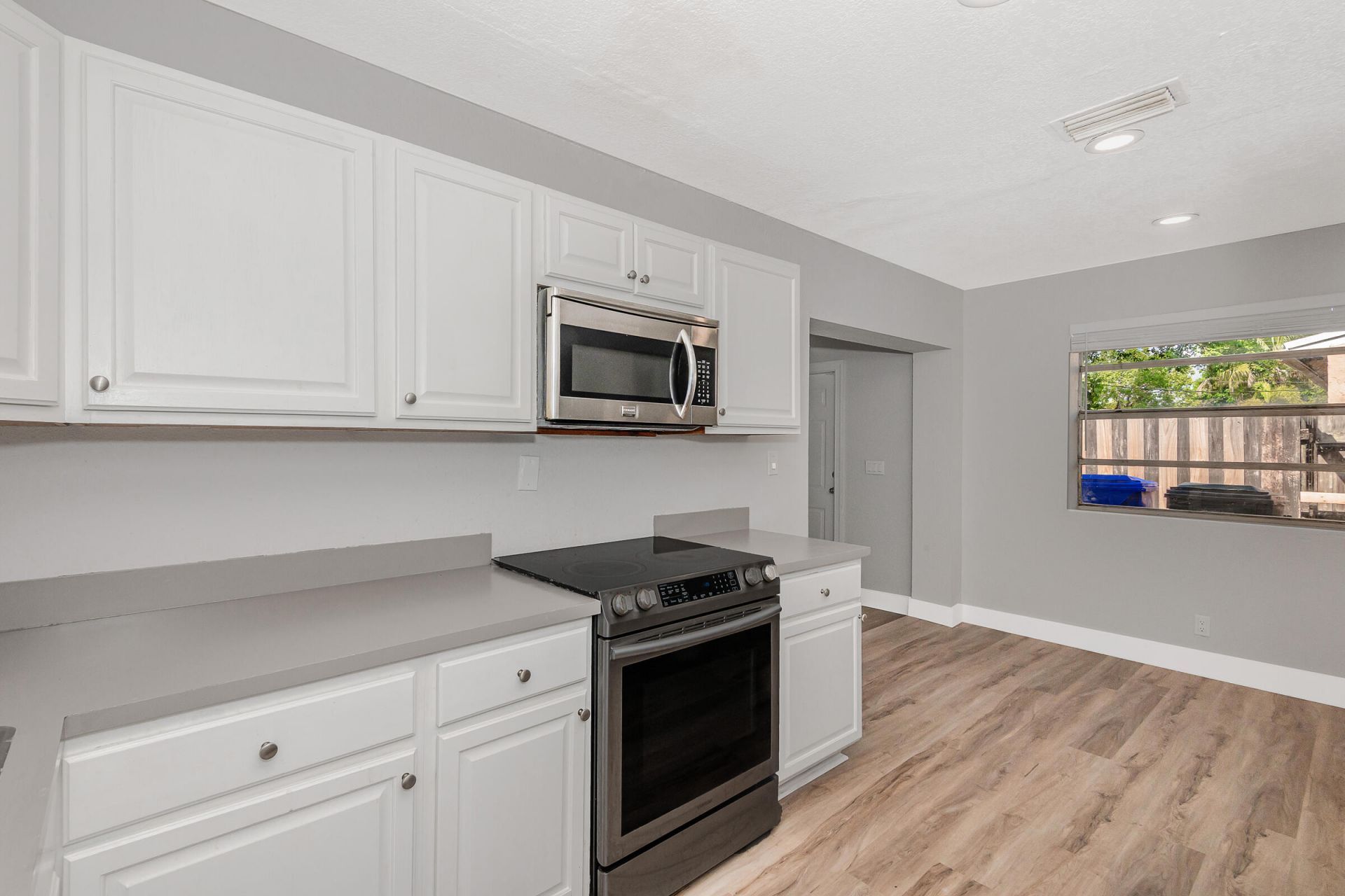 6720 SW 17th Street, North Lauderdale, FL 33068 Photo