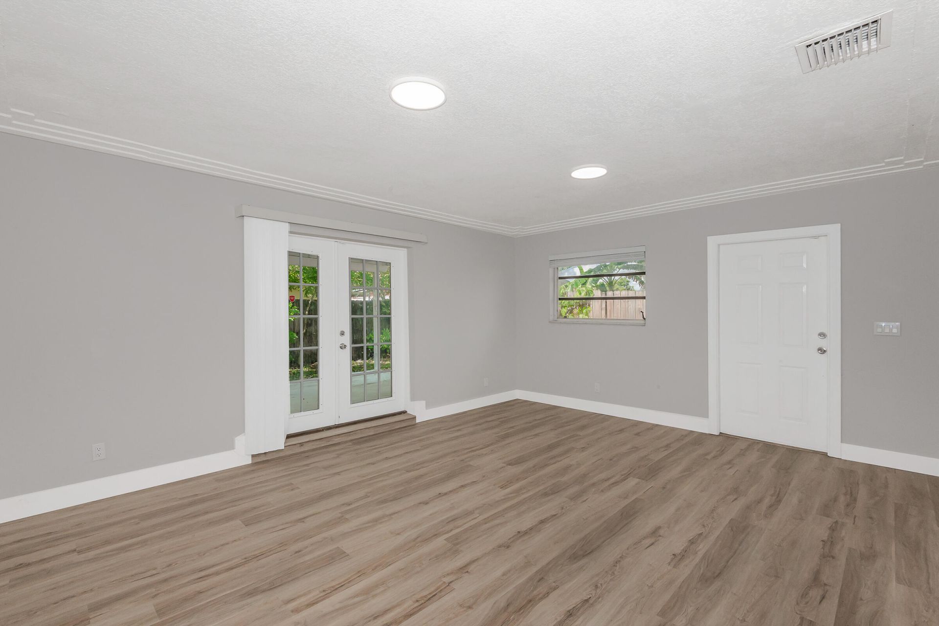 6720 SW 17th Street, North Lauderdale, FL 33068 Photo