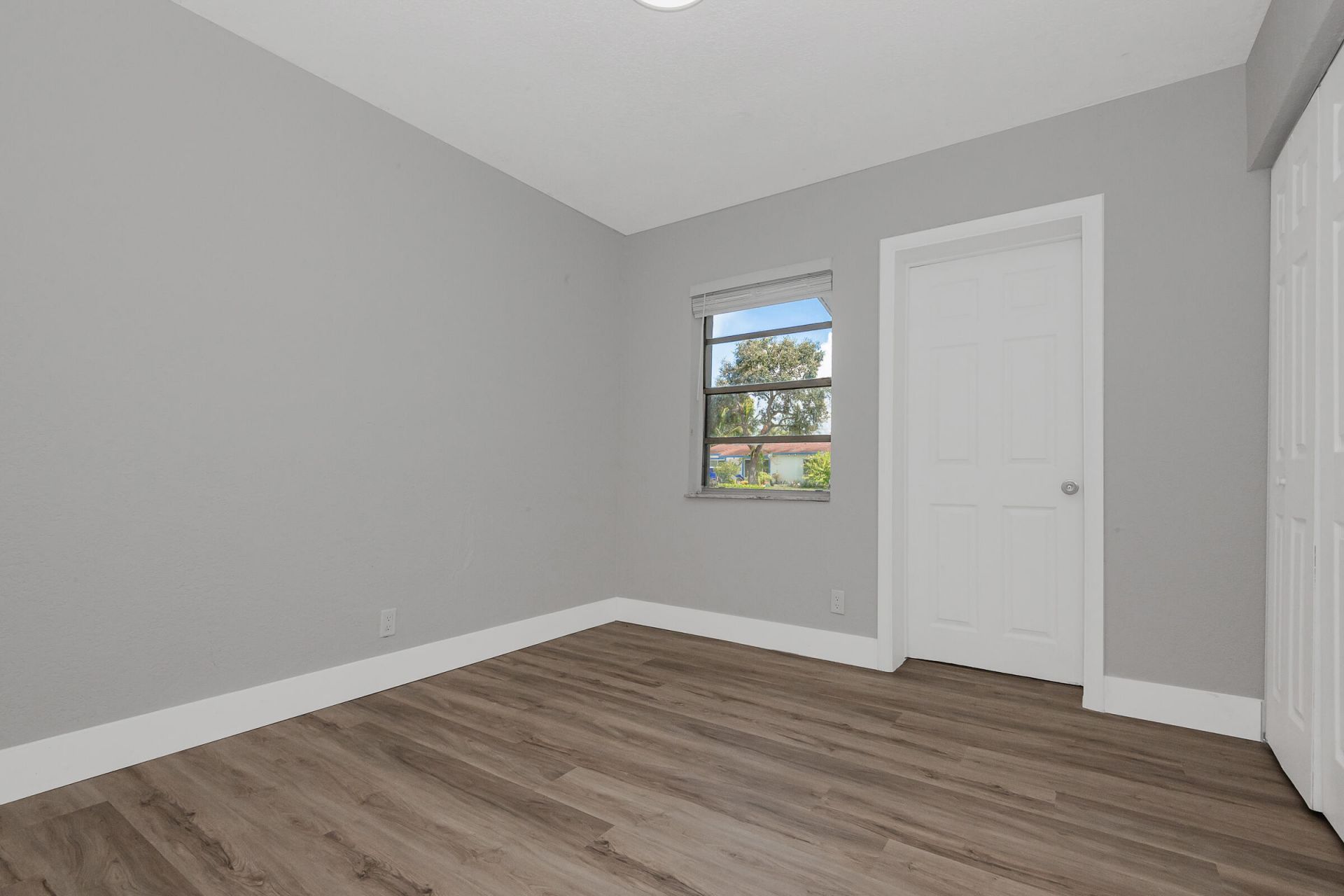 6720 SW 17th Street, North Lauderdale, FL 33068 Photo