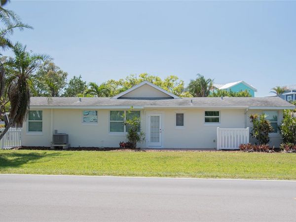 117 79TH STREET , HOLMES BEACH, FL 34217