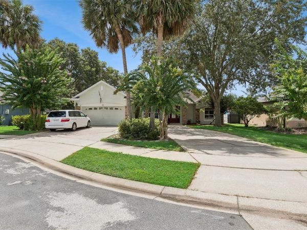 106 OAK HAVEN CIRCLE , DELAND, FL 32720