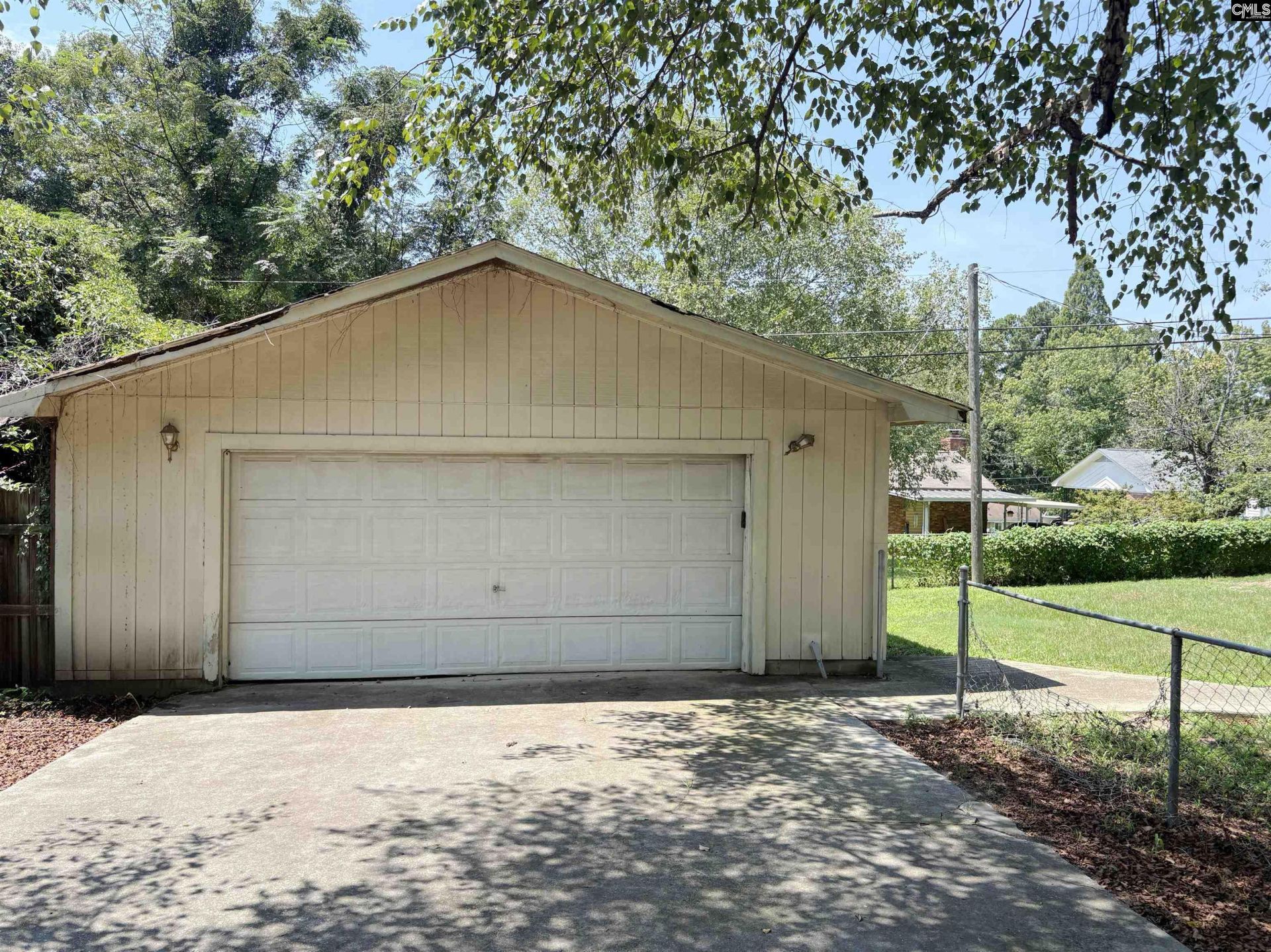 1821 Luster Lane Photo 14