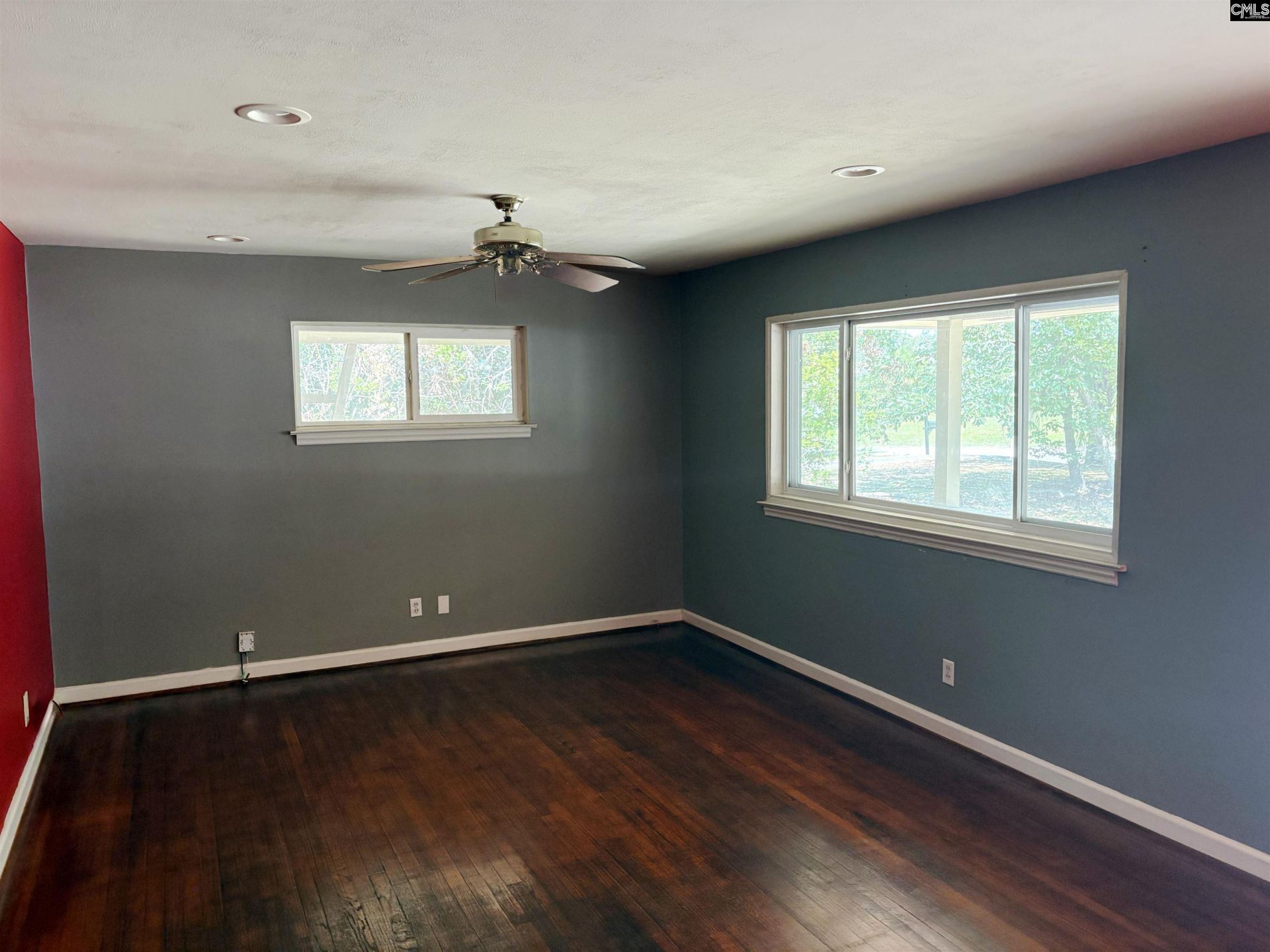 1821 Luster Lane Photo 5