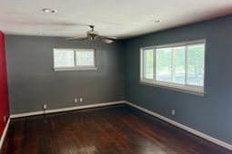 1821 Luster Lane photo 4
