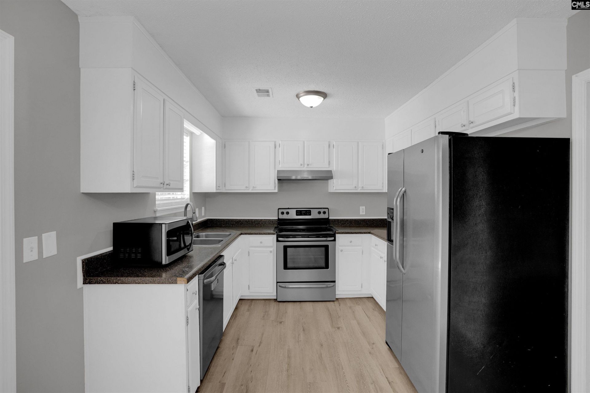1131 Chadford Road Photo 10