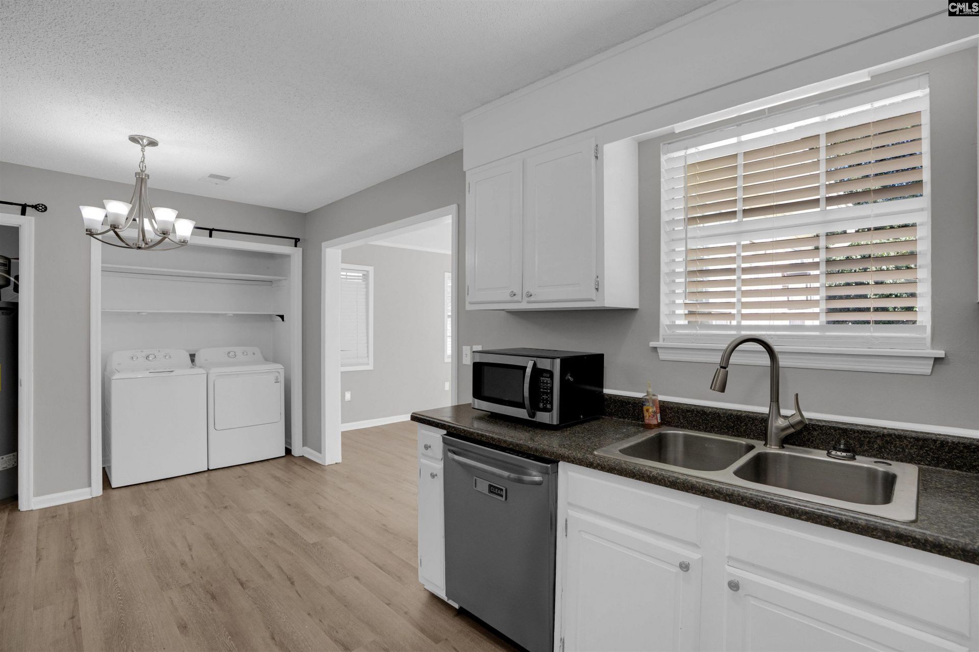 1131 Chadford Road Photo 12