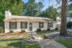 1131 Chadford Road photo 4