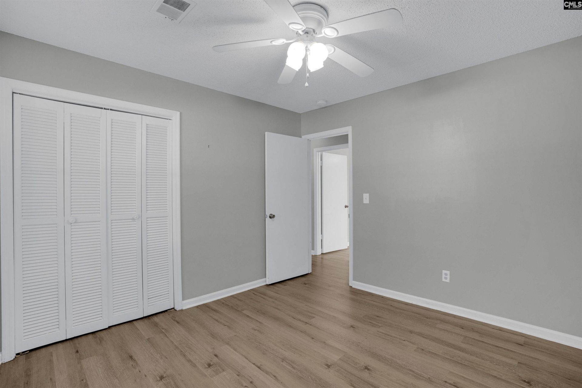 1131 Chadford Road Photo 25