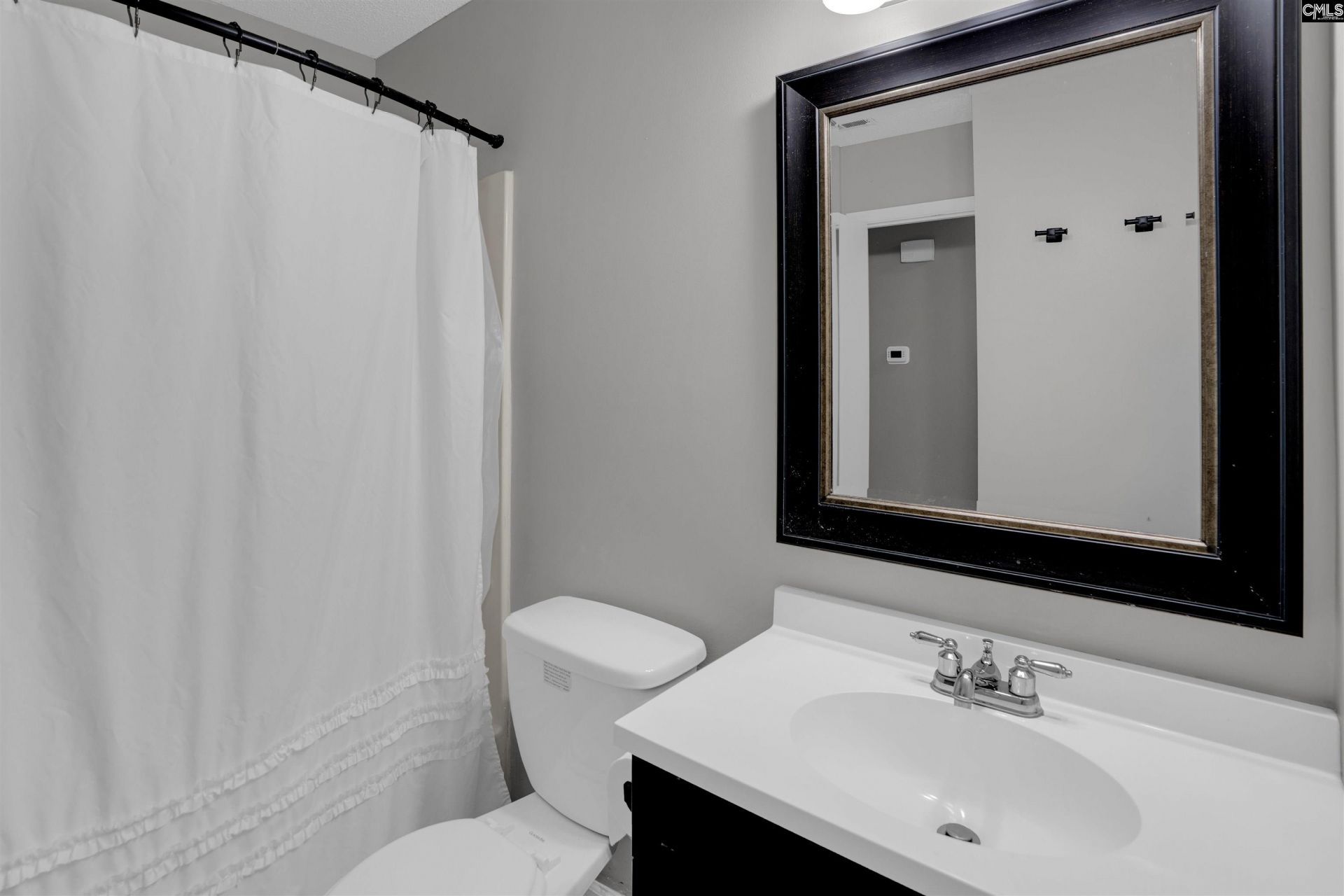 1131 Chadford Road Photo 27