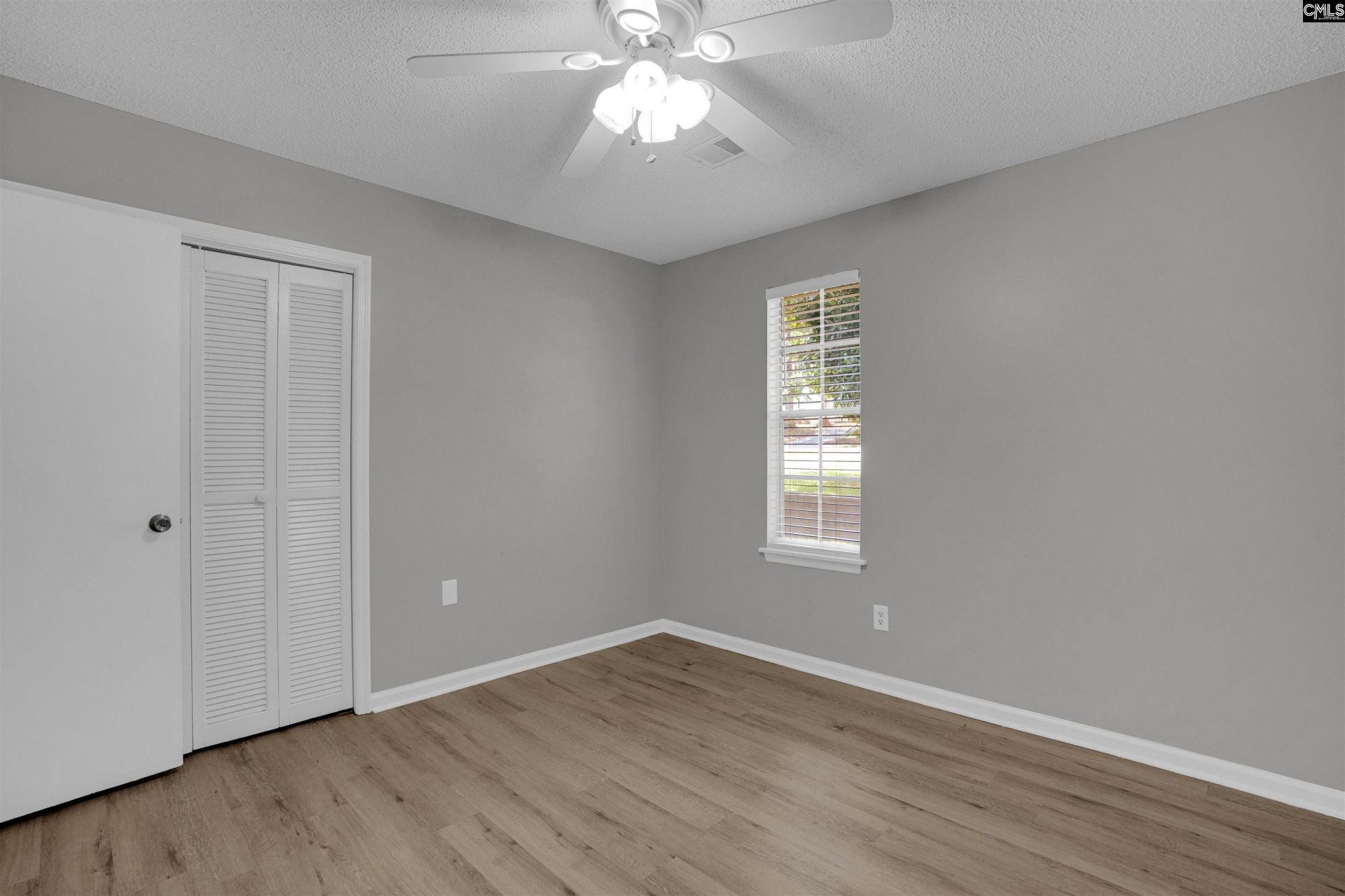 1131 Chadford Road Photo 29