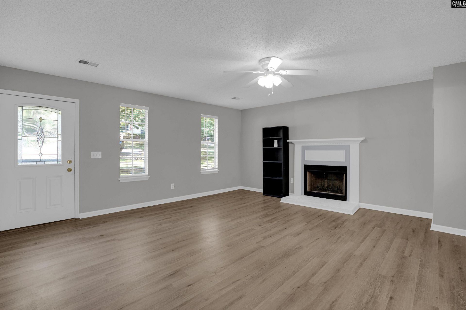 1131 Chadford Road Photo 7