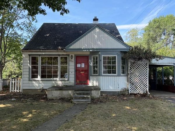 23571 Manistee Street , Oak Park, Mi 48237