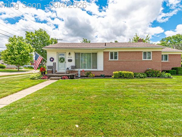 4830 Holmes Drive, Warren, Mi 48092