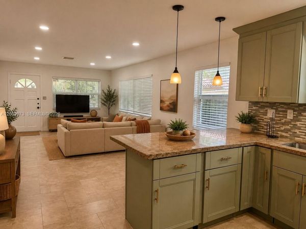 1538 Jefferson St, Hollywood, FL 33020