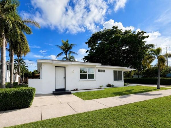 101 SW 4th Ave, Hallandale Beach, FL 33009