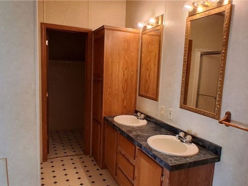 7278 Bennington Pike, Ravenna, OH 44266 Photo 10