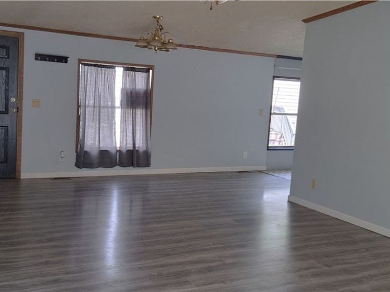 7278 Bennington Pike, Ravenna, OH 44266 Photo 3