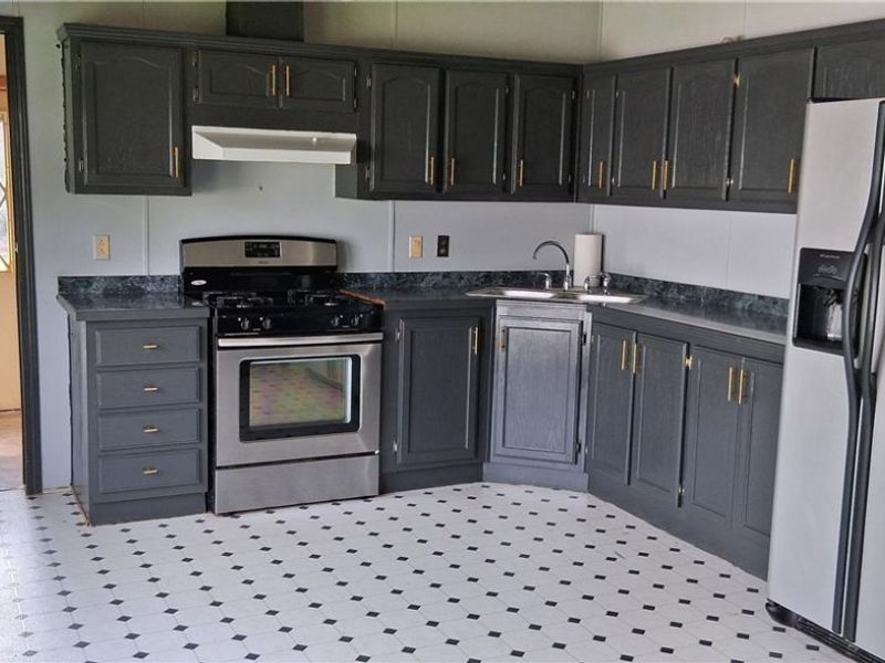 7278 Bennington Pike, Ravenna, OH 44266 Photo 4