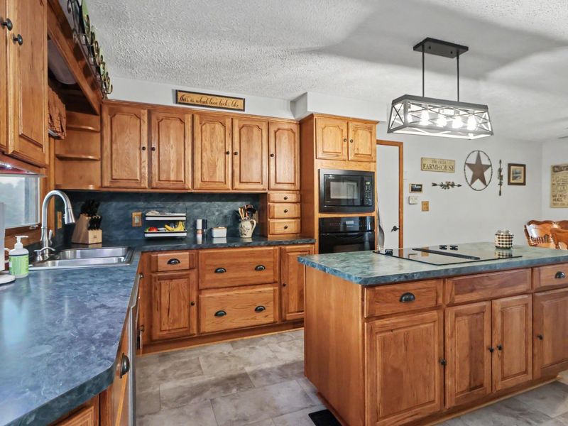 1442 Harlan Road, Lucas, OH 44843 Photo 3