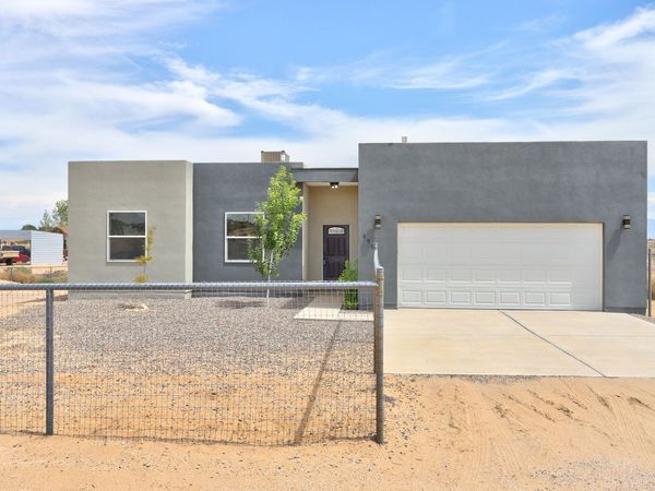 890 Idalia Road SW, Rio Rancho, NM 87124