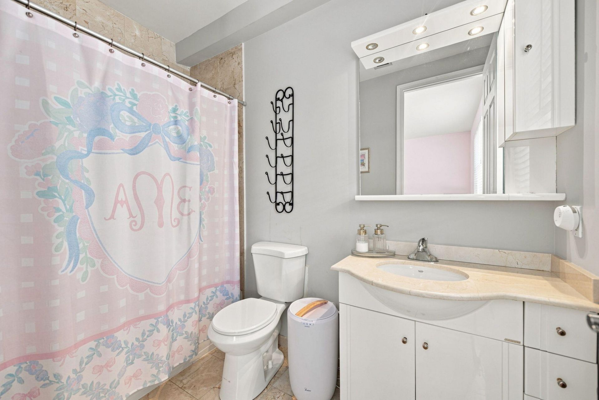 633 NE 11th Avenue, Fort Lauderdale, FL 33304 Photo