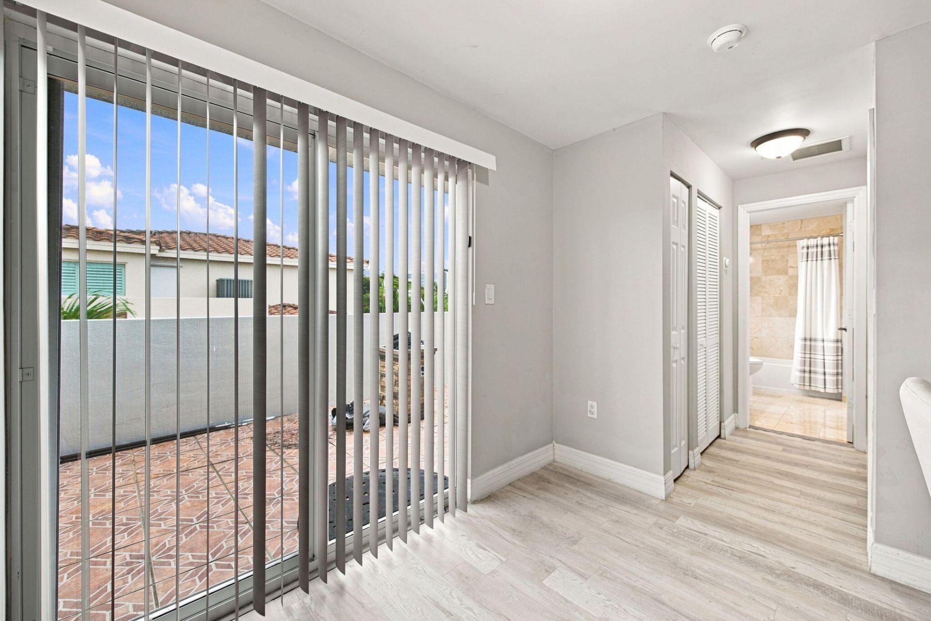 633 NE 11th Avenue, Fort Lauderdale, FL 33304 Photo