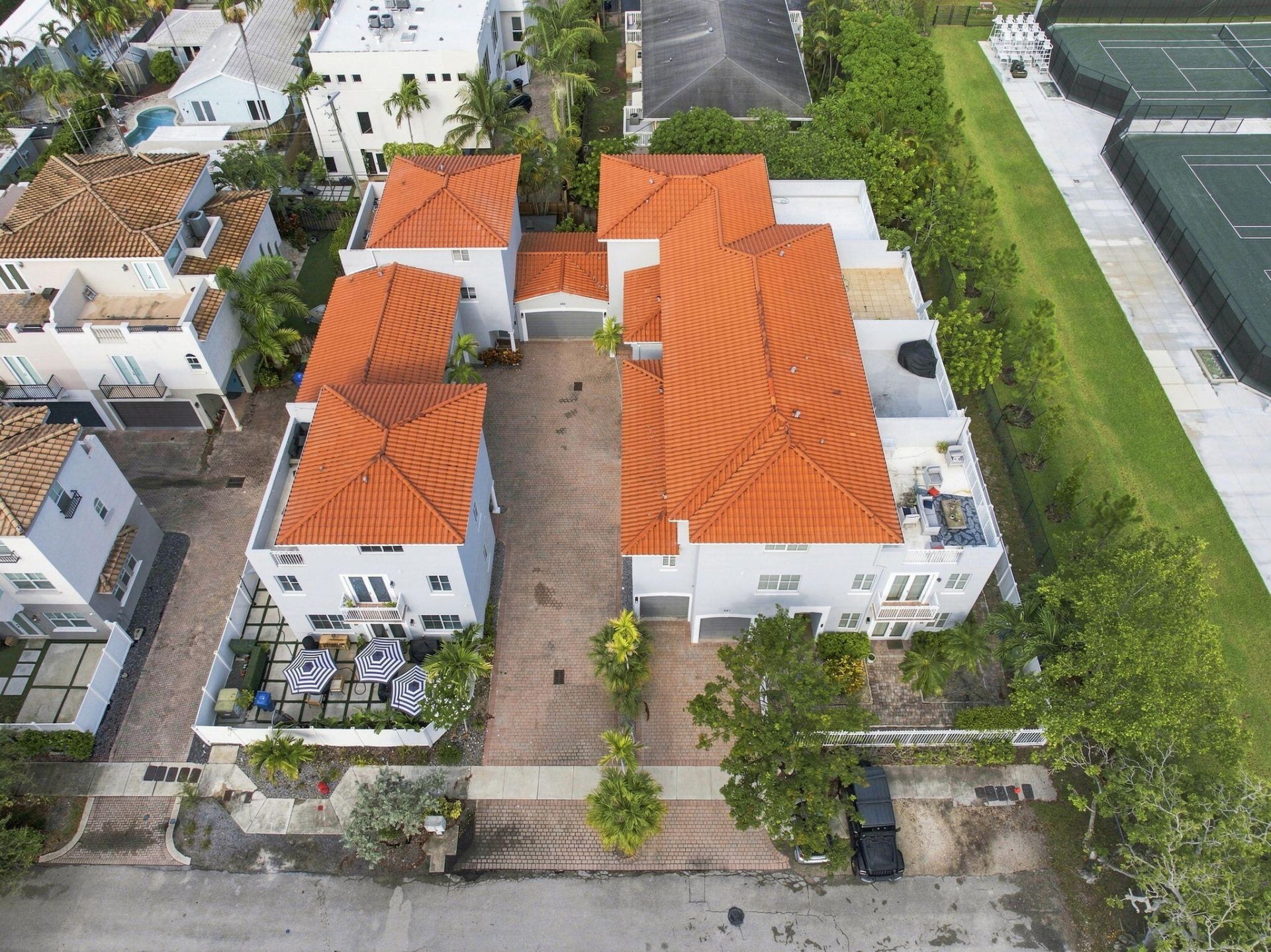 633 NE 11th Avenue, Fort Lauderdale, FL 33304 Photo