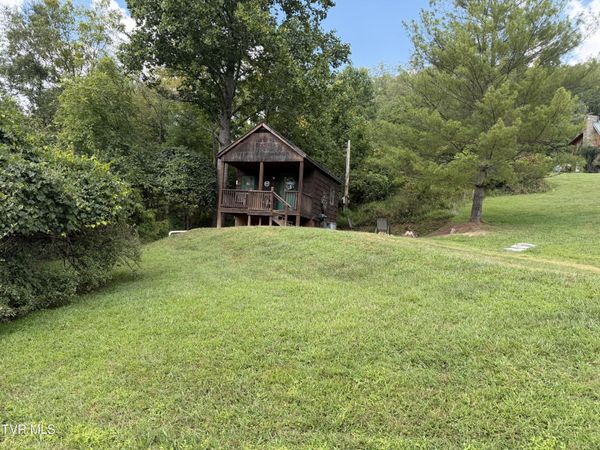 655 Noah Snyder Road, Mountain City, TN 37683