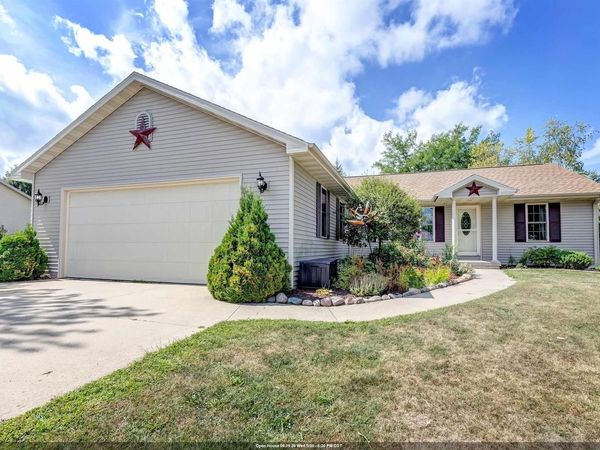 407 HIGH RIDGE LANE, Black Creek, WI 54106