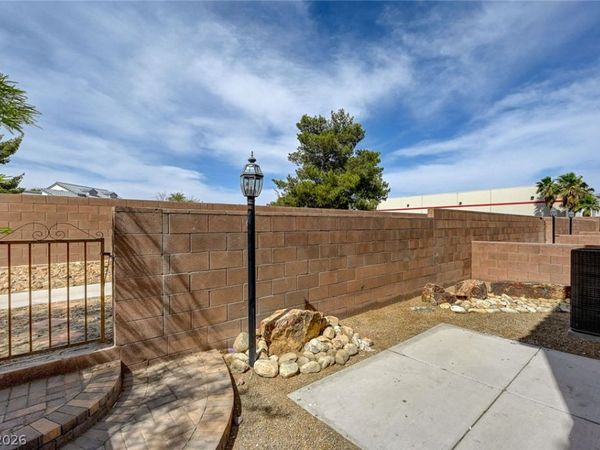 1645 Travis Jason Avenue, Las Vegas, NV 89106
