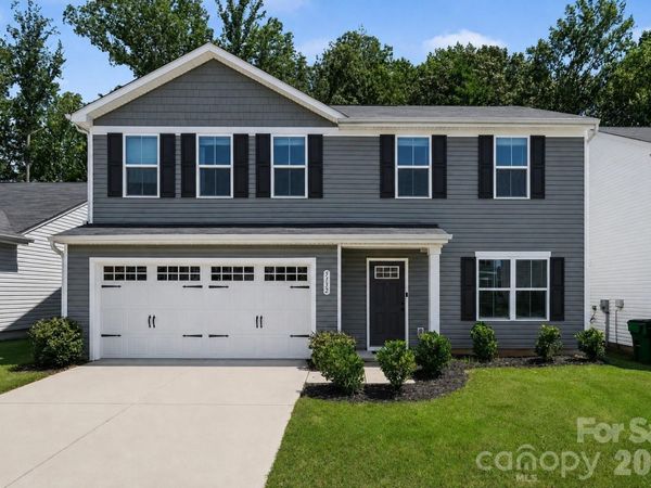 5132 Rustling Pines Court, Charlotte, NC 28215