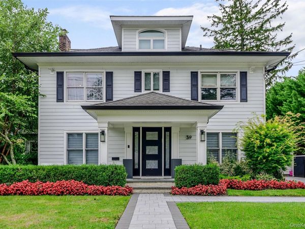 39 Burton Avenue , Woodmere, NY 11598