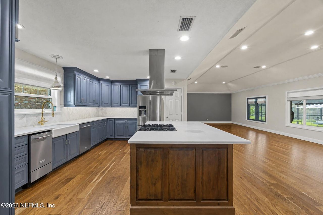 8148 Blue Jay Lane, Jacksonville, FL 32256 Photo
