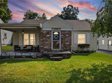 459 Falstaff Road , Rochester, NY 14609