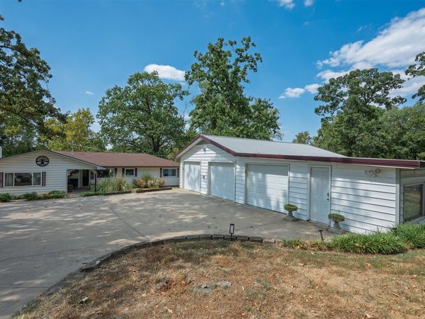 65113 E 250 , Grove, OK 74344