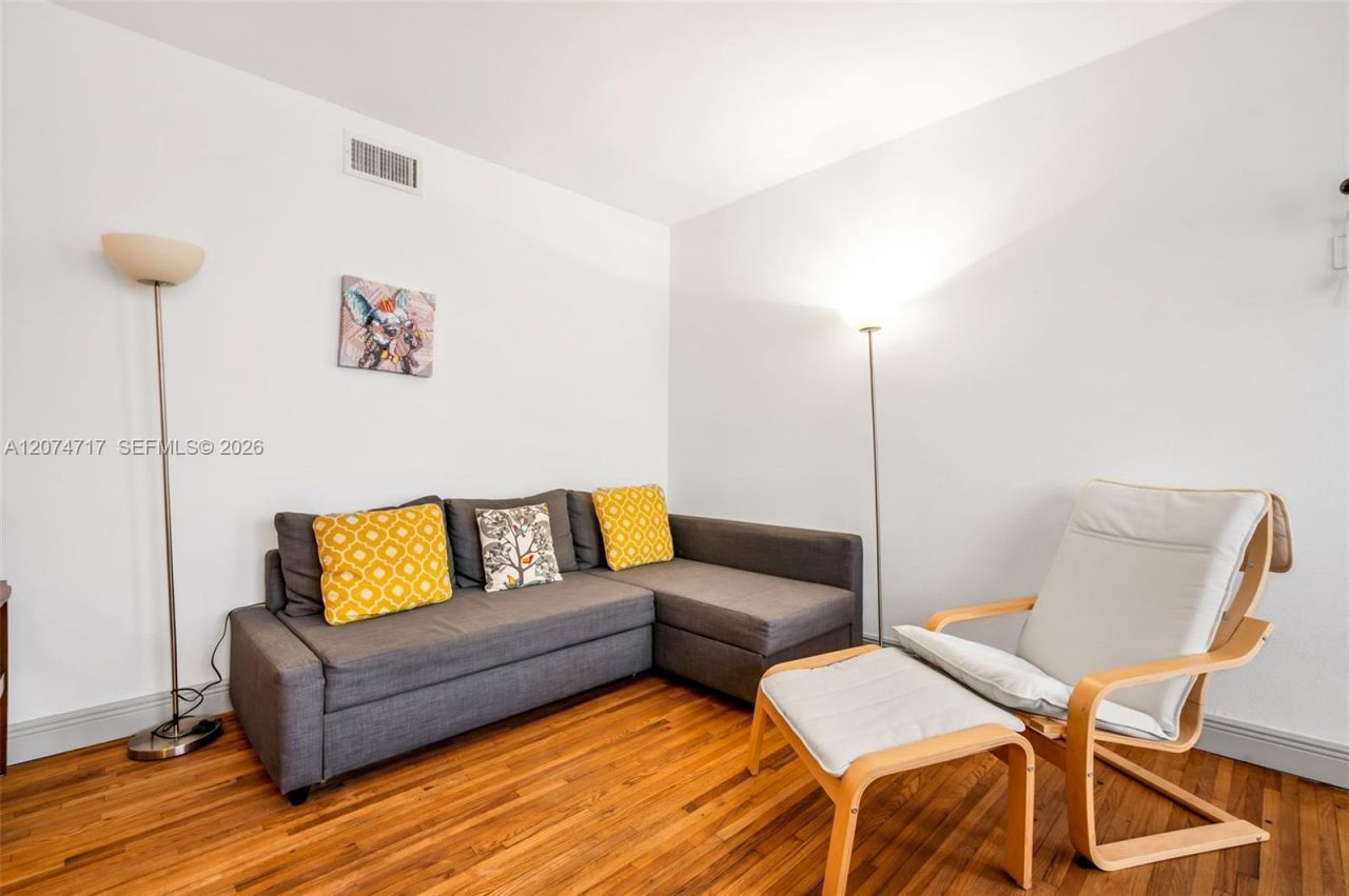 1551 Michigan Ave, Unit 12, Miami Beach, FL 33139 Photo