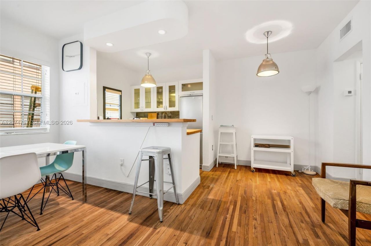 1551 Michigan Ave, Unit 12, Miami Beach, FL 33139 Photo